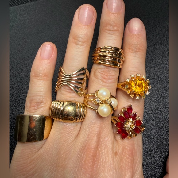 Vintage Jewelry - Set of Vintage Gold Tone Statement Ring Lot (7)
